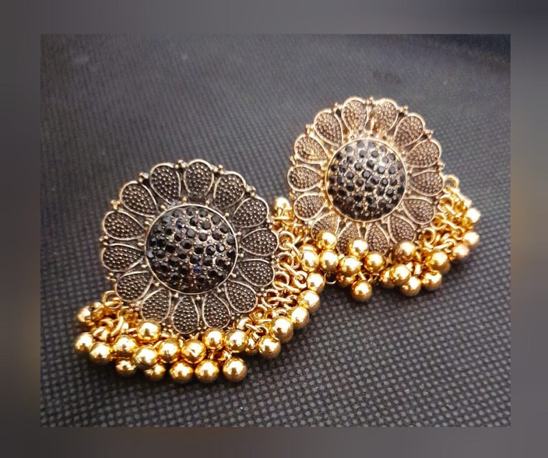Gajra Flower Earrings - Image 2