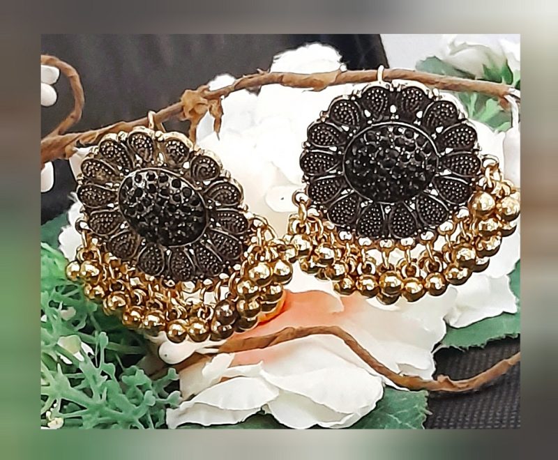 Gajra Flower Earrings - Image 3